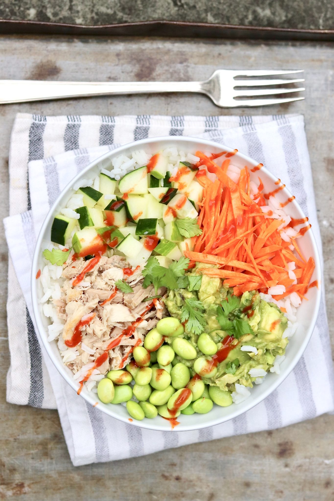 BUDGET SUSHI BOWLS are easy to make with canned tuna and taste so good. Perfect for a speedy weeknight meal or packable lunch!